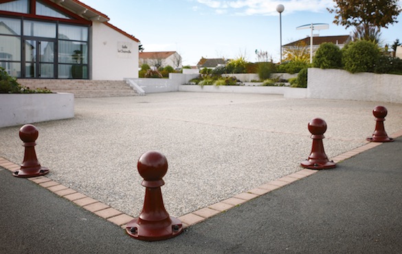 Borne de voirie eloysienne